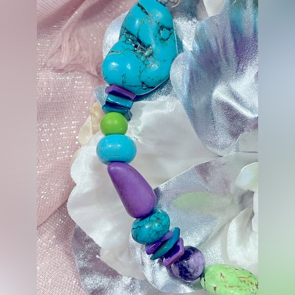 Gorgeous Multi Stones Chunky Necklace - Picture 5 of 9